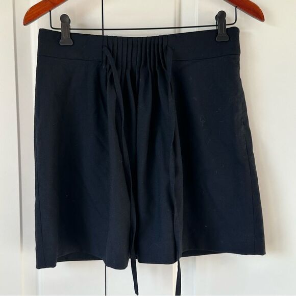 Gap Size 2 Front Ruffled Black Skirt - Picture 2 of 4